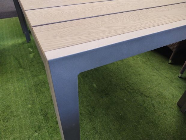 london_lux_champagne_90_x_154_stel_4.jpg london_lux_champagne_90_x_154_stel_4.jpg