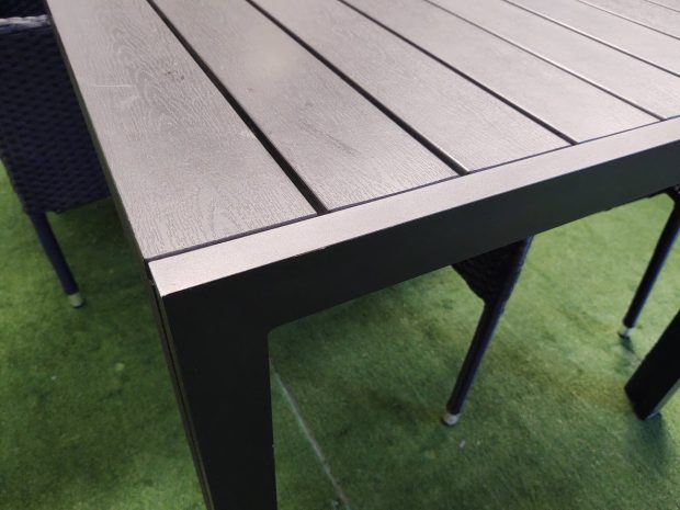 paris_205_stel_3.jpg paris_205_stel_3.jpg