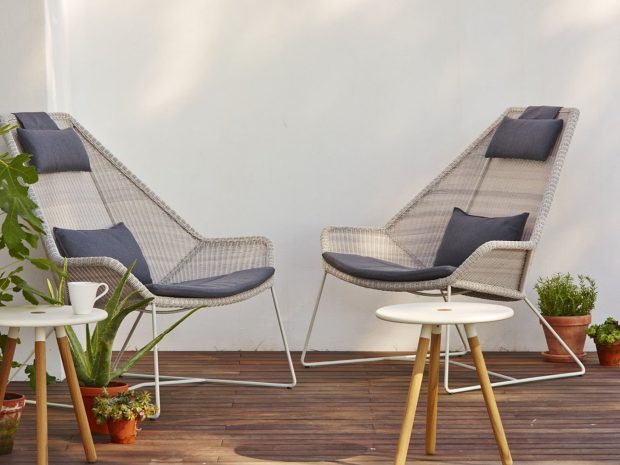 breeze_highback_stol_v5_ny.jpg breeze_highback_stol_v5_ny.jpg