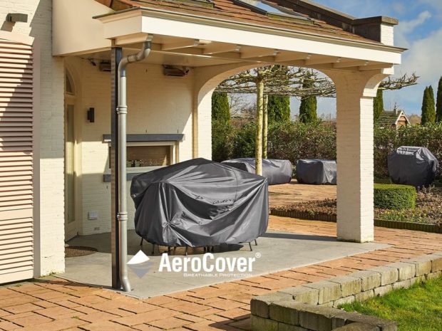aerocovers_v8_6.jpg aerocovers_v8_6.jpg