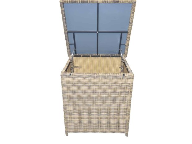 cornelia_hyndeboks_70x70cm_v2.jpg cornelia_hyndeboks_70x70cm_v2.jpg