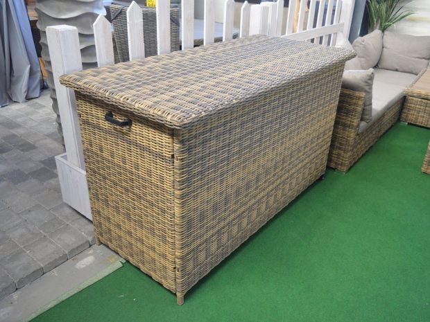 cornelia_xl_hyndeboks_v3.jpg cornelia_xl_hyndeboks_v3.jpg