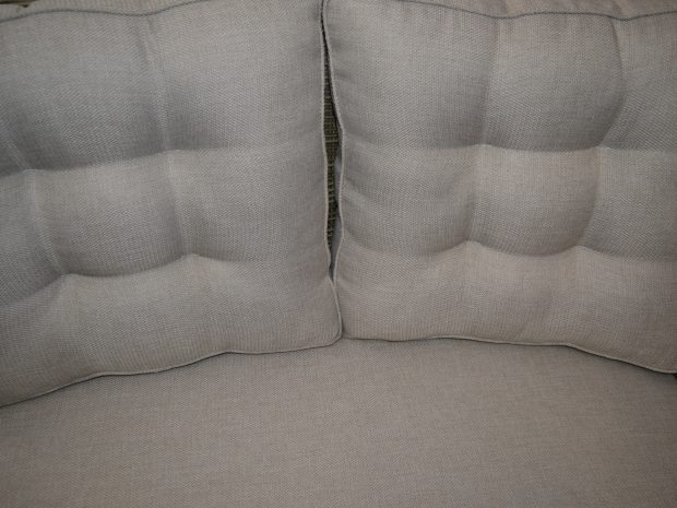 elisabeth_2-pers._sofa_v4.jpg elisabeth_2-pers._sofa_v4.jpg