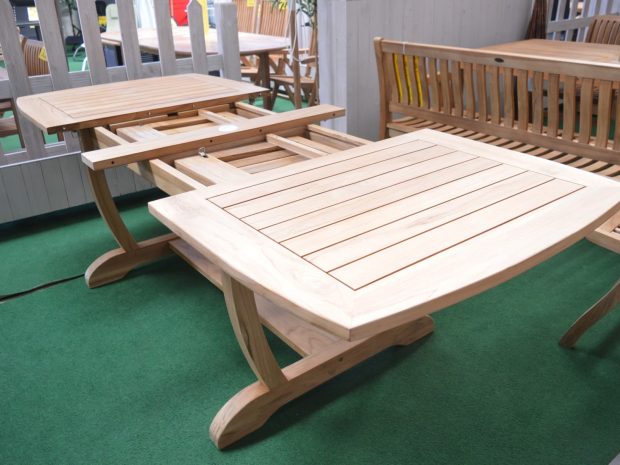 mayfair_udtr_ksbord_i_lux_teak_v3.jpg mayfair_udtr_ksbord_i_lux_teak_v3.jpg