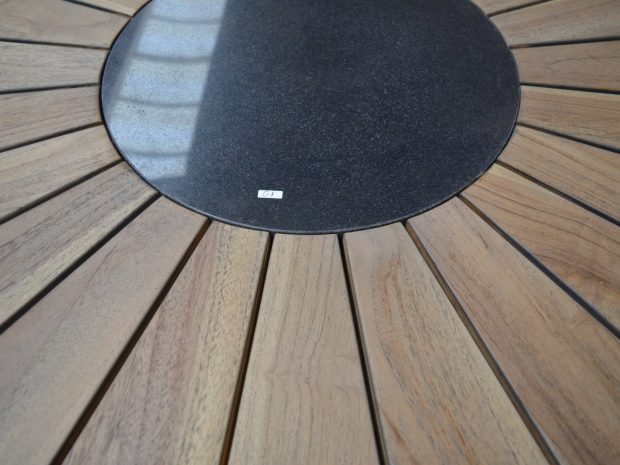 ambon_havebord_150_v2.jpg ambon_havebord_150_v2.jpg