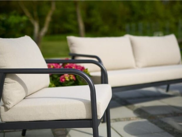 olga_sofas_t_v4.jpg olga_sofas_t_v4.jpg