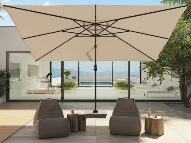 challenger_t1_zweefparasol-4x3_sfeer.jpg challenger_t1_zweefparasol-4x3_sfeer.jpg